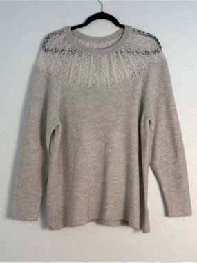 Express Women's Medium Pullover Sweater Heather Cream Corsage Lace Crewneck